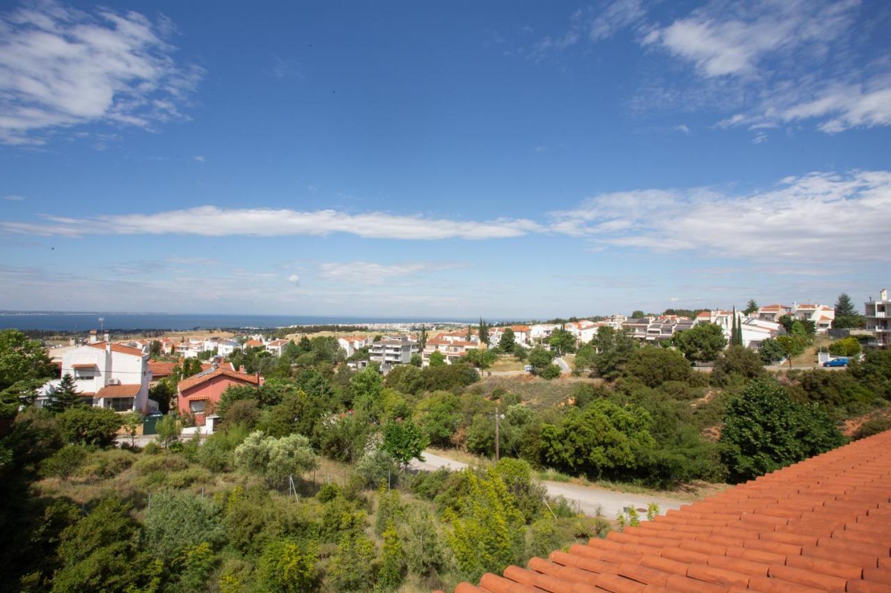 τraditional Fully Detached On A Luxurious Hillock Of With Its Own Garden Also For Family & Wedding Gatherings For 10 To 25 People Only 15 Minutes From Airport Vila