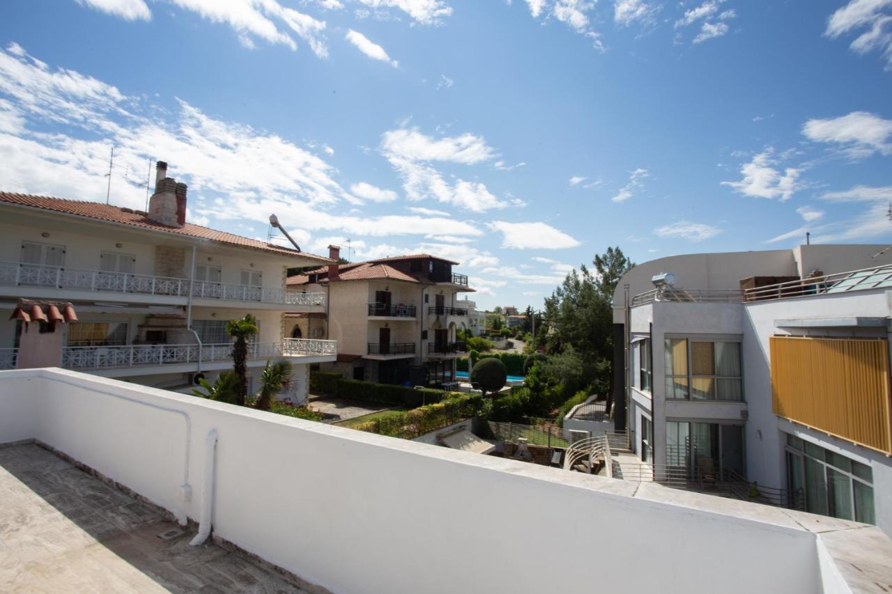 Vila τraditional Fully Detached On A Luxurious Hillock Of With Its Own Garden Also For Family & Wedding Gatherings For 10 To 25 People Only 15 Minutes From Airport