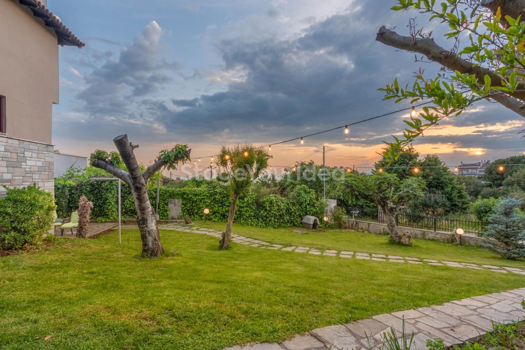 τraditional Fully Detached On A Luxurious Hillock Of With Its Own Garden Also For Family & Wedding Gatherings For 10 To 25 People Only 15 Minutes From Airport Vila