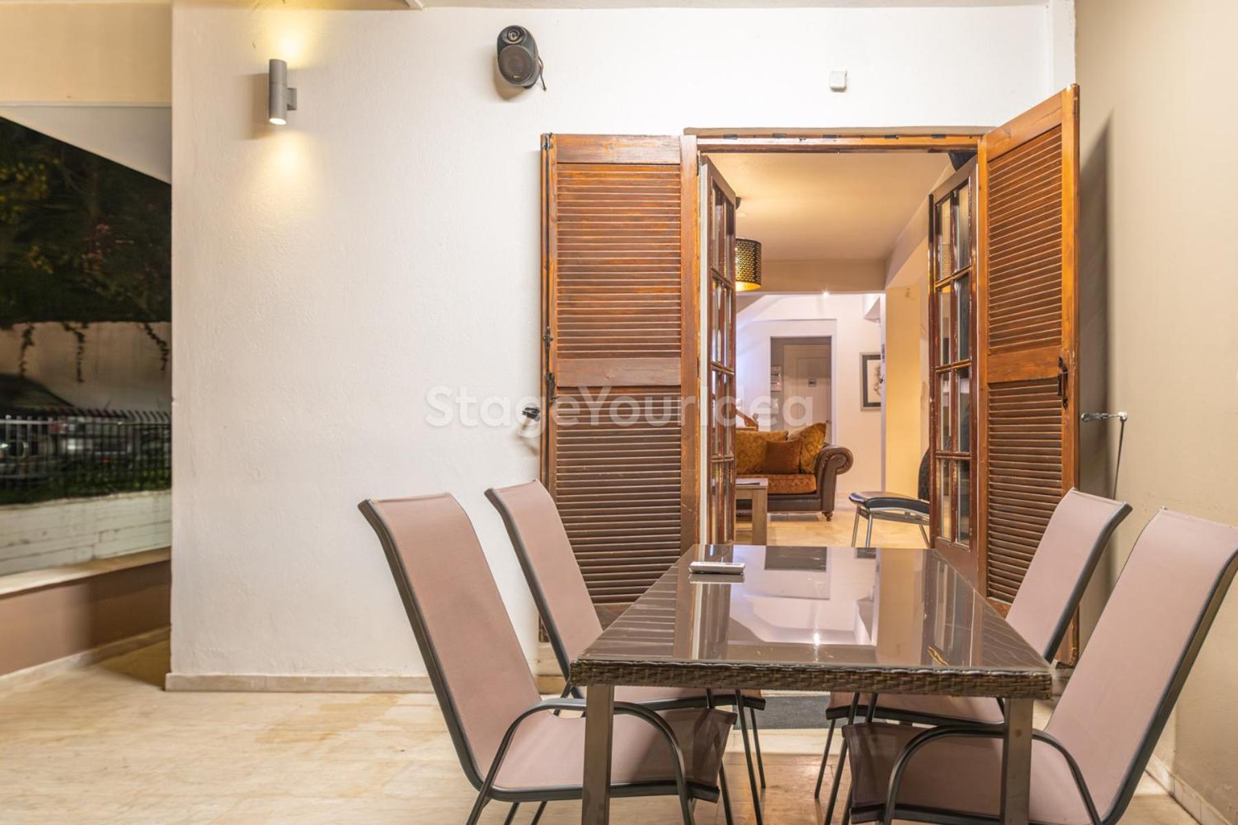 Villa Hillock: Traditional Luxury With Garden For Gatherings Thessaloniki