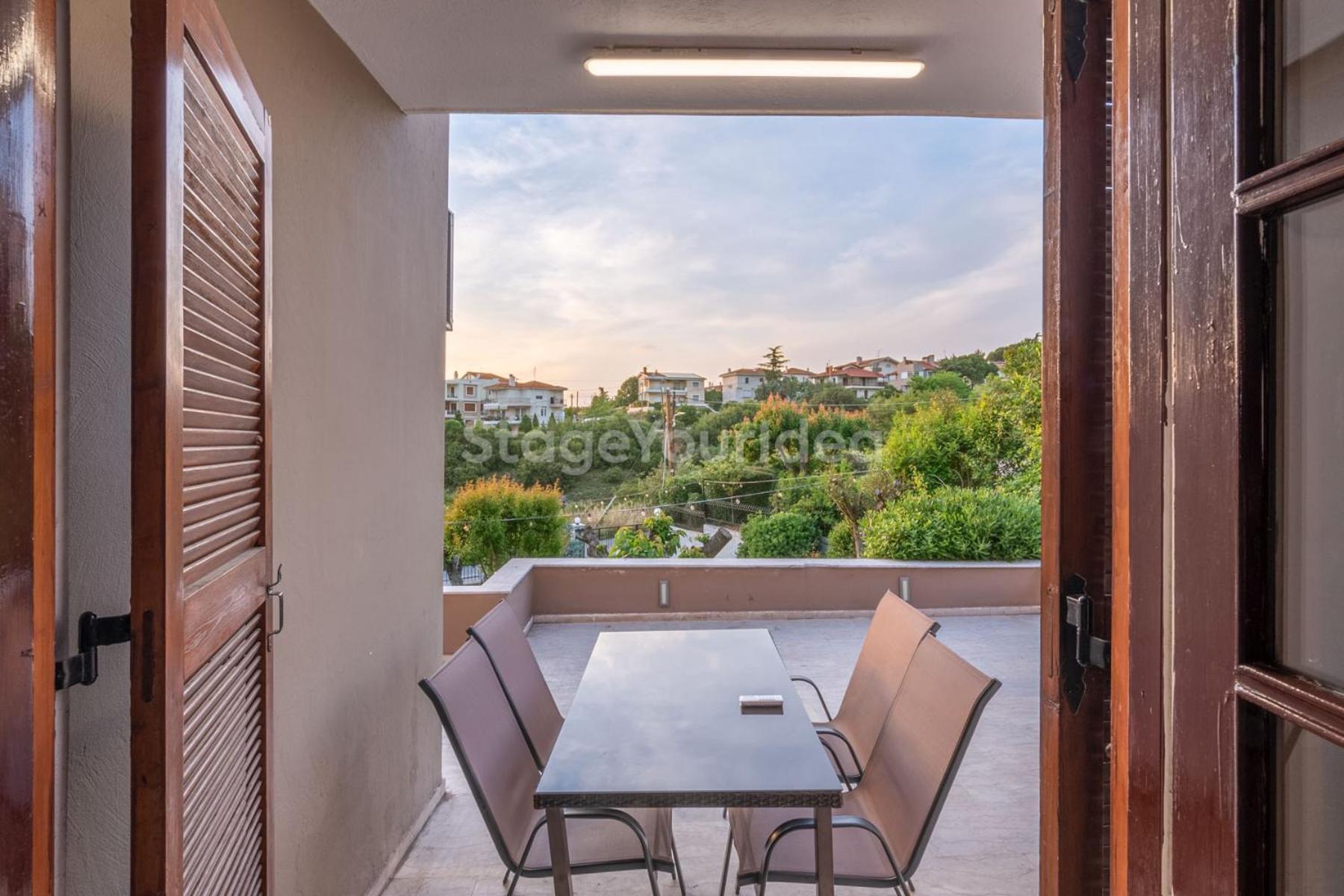 τraditional Fully Detached On A Luxurious Hillock Of With Its Own Garden Also For Family & Wedding Gatherings For 10 To 25 People Only 15 Minutes From Airport * Thessalonique